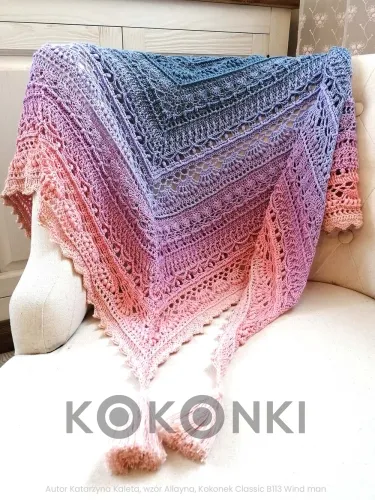 Klubíčko KOKONKI Classic B113 Wind man - Lososová / meruňka / vřes / fialka / denim 3 nitky 1200m